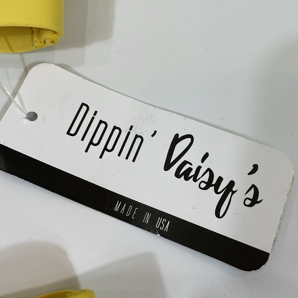 Dippin Daisy’s Bikini Set Size M NWT Yellow - Picture 3 of 12
